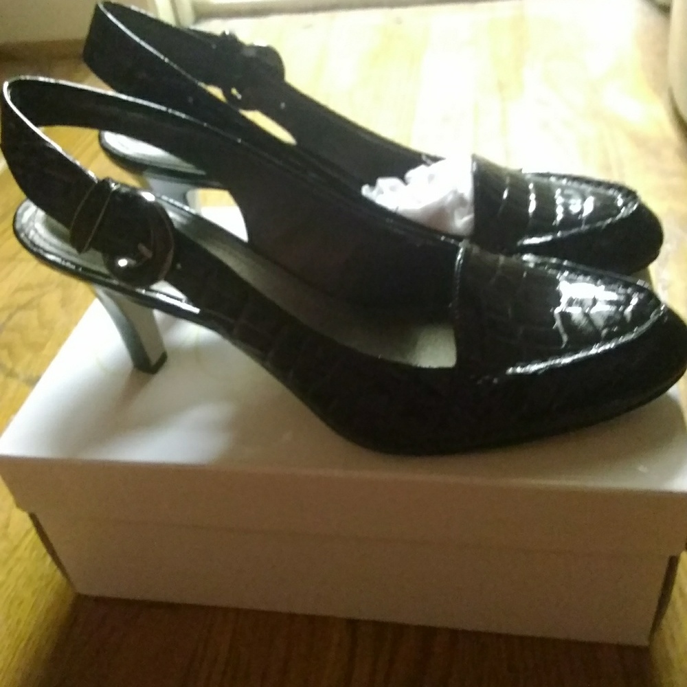 Joan & David CIRCA Heels